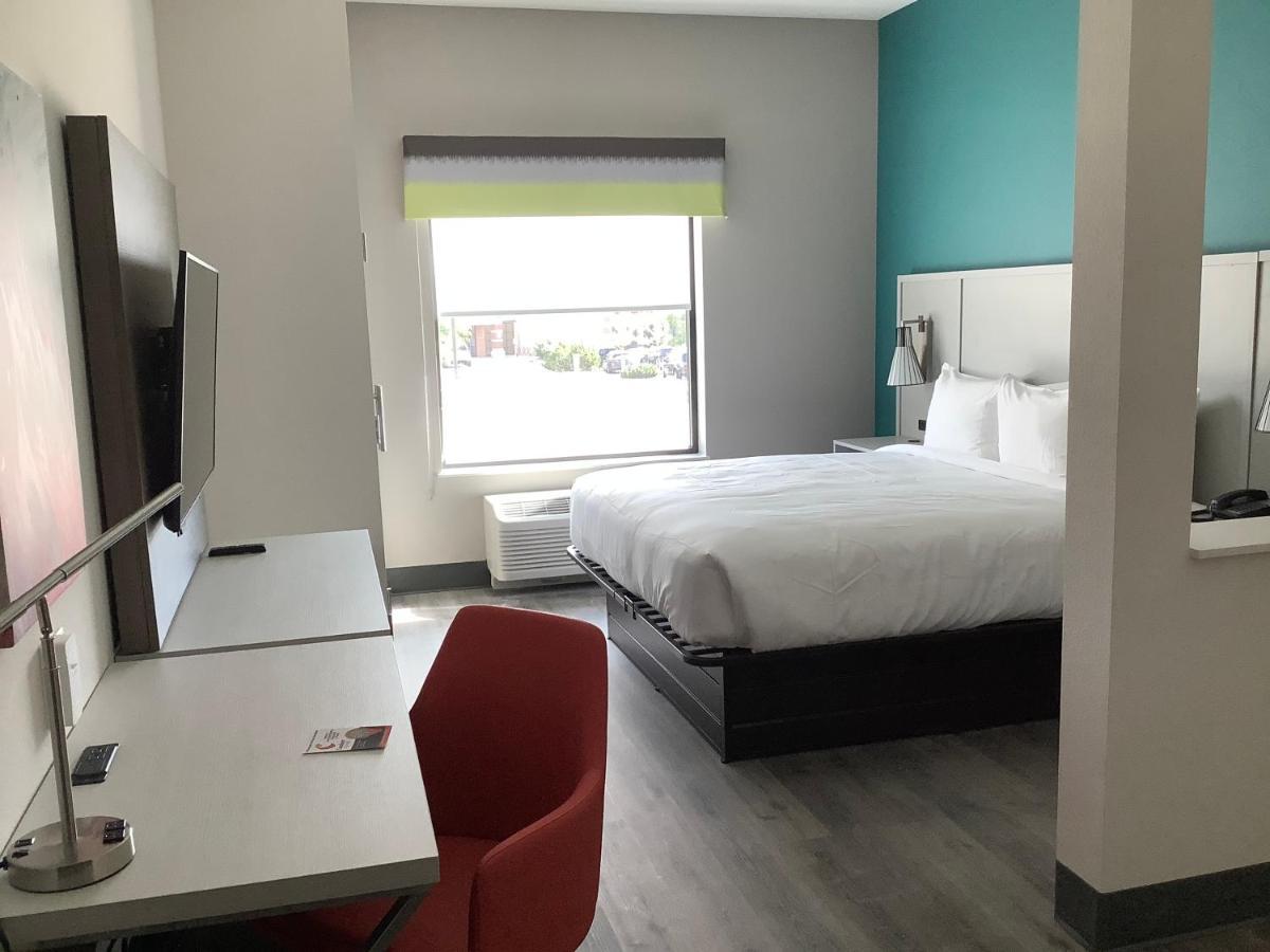 Comfort Suites Colorado Springs East - Medical Center Area Екстер'єр фото