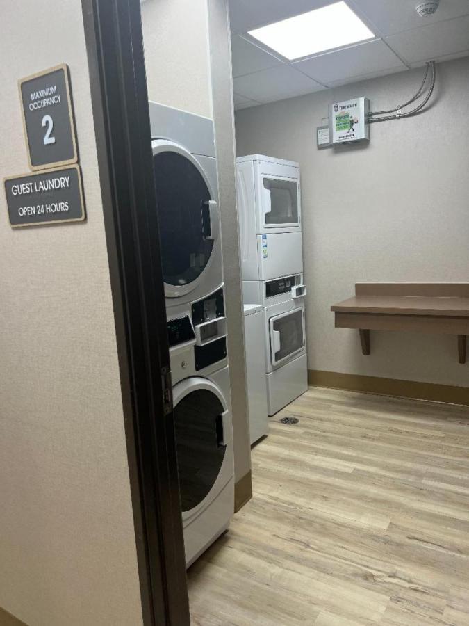 Comfort Suites Colorado Springs East - Medical Center Area Екстер'єр фото