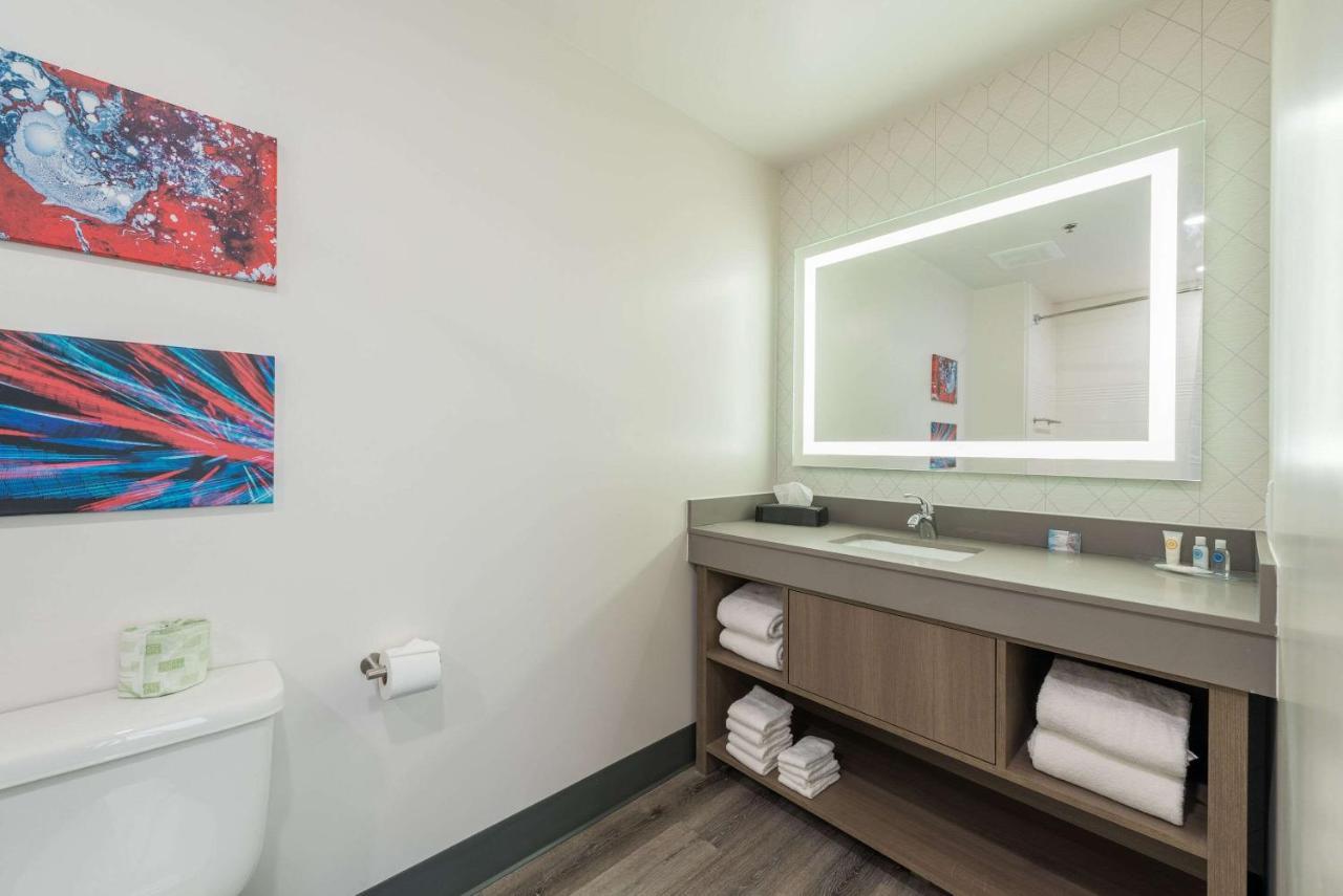 Comfort Suites Colorado Springs East - Medical Center Area Екстер'єр фото