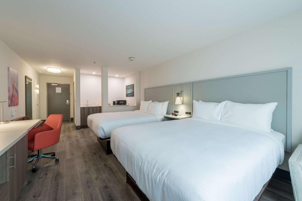 Comfort Suites Colorado Springs East - Medical Center Area Екстер'єр фото
