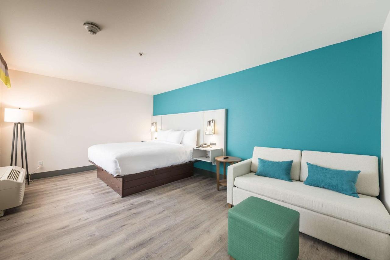Comfort Suites Colorado Springs East - Medical Center Area Екстер'єр фото