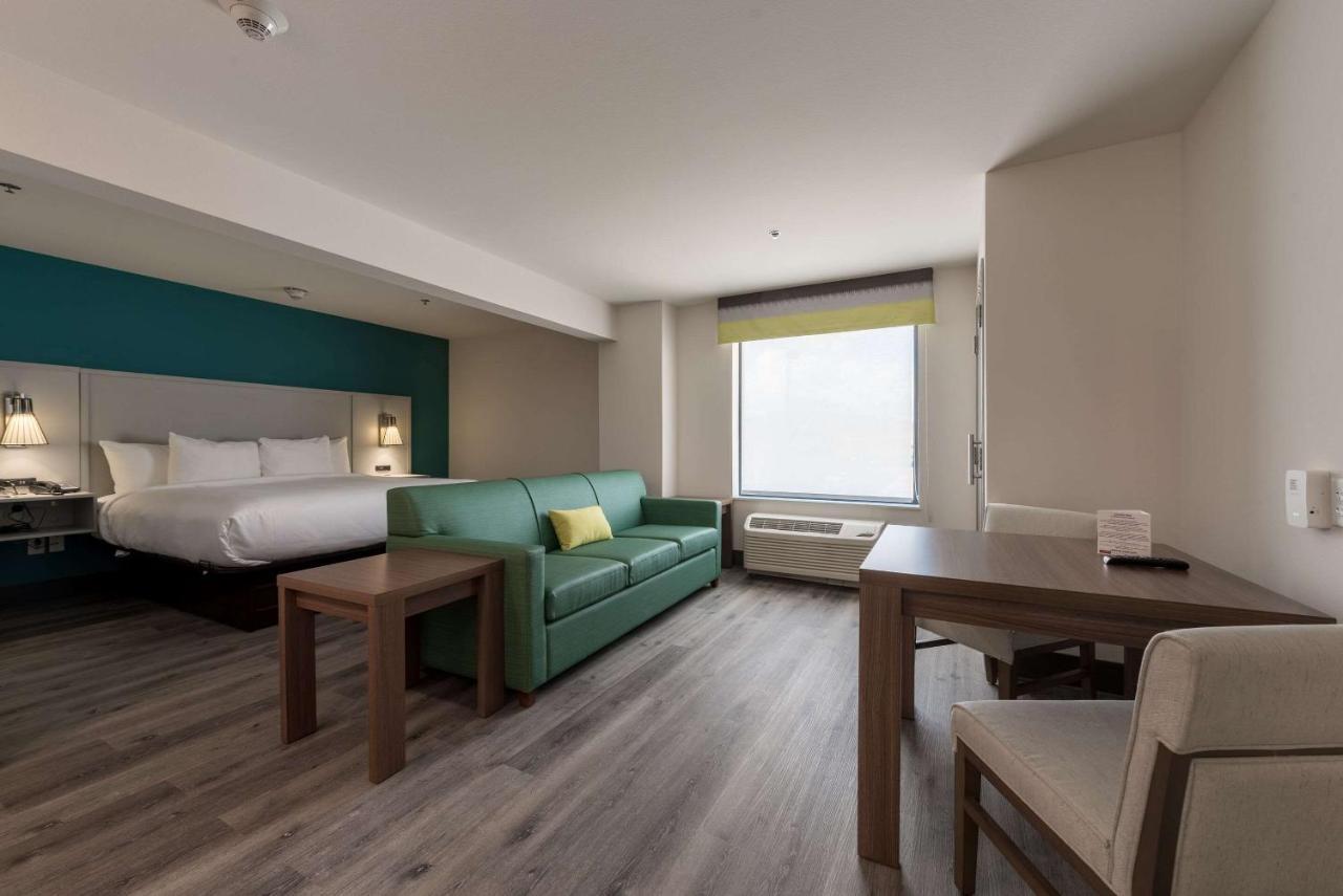 Comfort Suites Colorado Springs East - Medical Center Area Екстер'єр фото